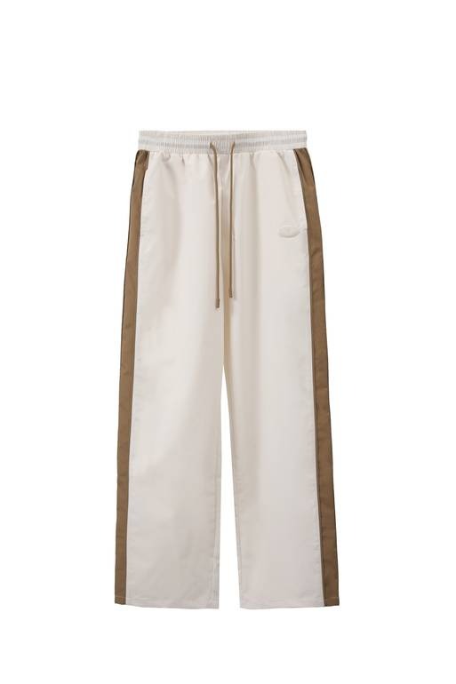 طقم رياضي كاجوال بياقة كاب – أبيض وبيج