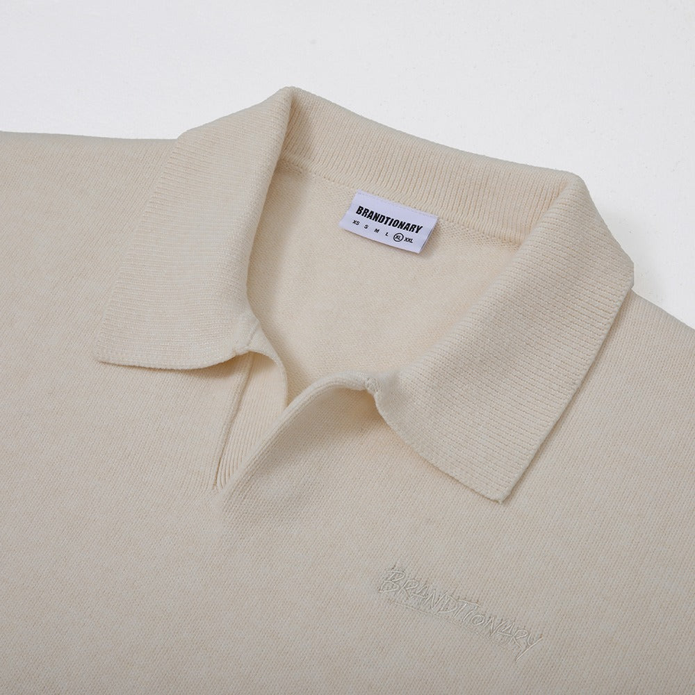 سويتر كلاسيكي صوفي أبيض بياقة قميص