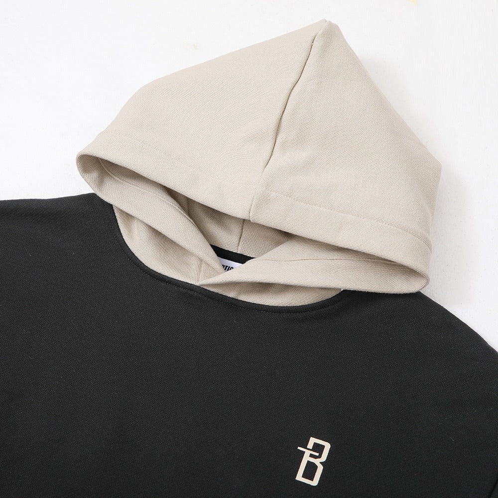 هودي أسود مطبوع "Oh Yees" مع غطاء رأس أبيض