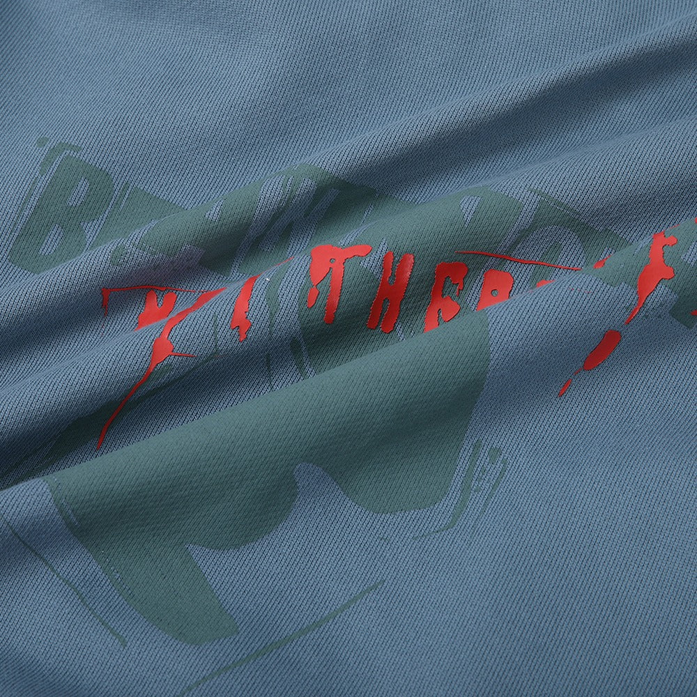 هودي أزرق مطبوع "Not Here Yet" مع غطاء رأس